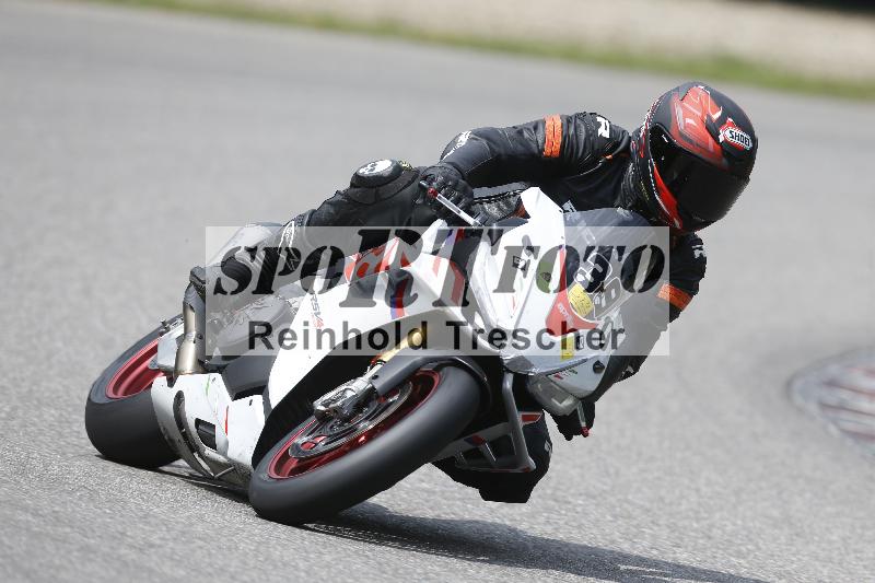 /24 08.06.2025 TZ Motorsport ADR/Gruppe gelb/390
